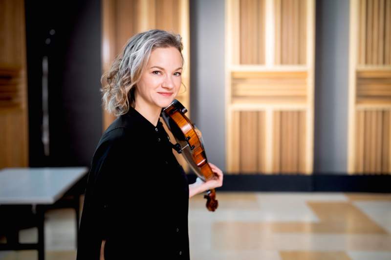 HilaryHahn_202230102_ChrisLee_1113fn2 RESIZED 75 percent